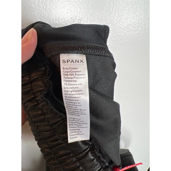 Spanx Black Noir Leather Like Jogger Pants Medium 8 / 10 Capsule Spring Vegan - Picture 13 of 14